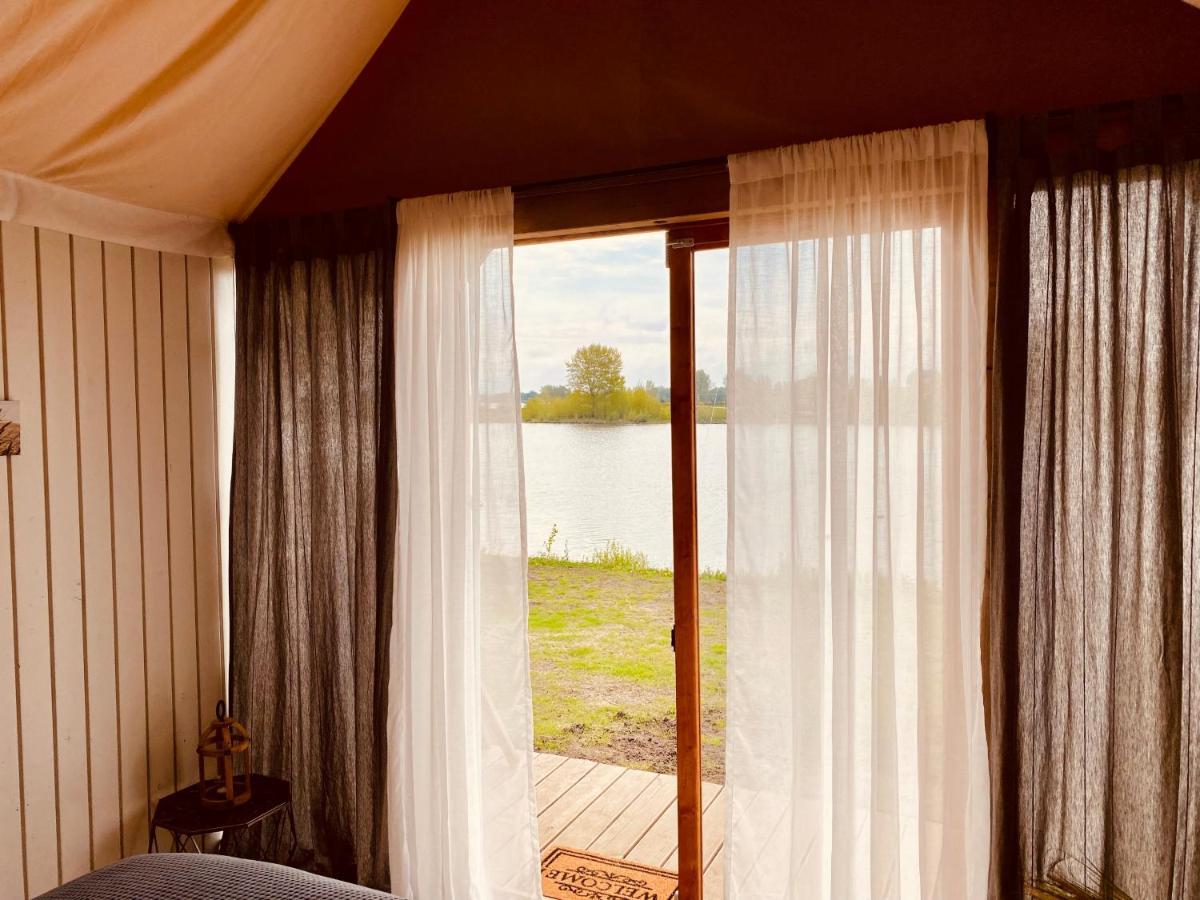 Luxury Suite Heerewaarden Exterior foto